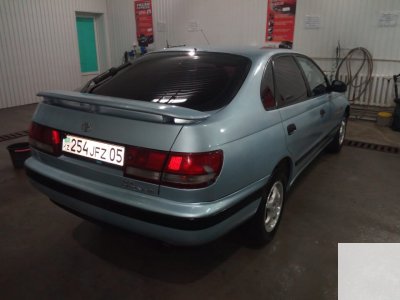 Toyota Carina E 1992 года