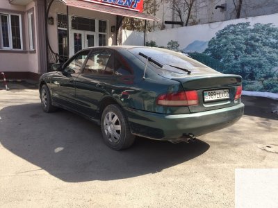 Митсубиси Галант 1995 года