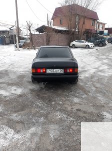 Мерс 190Е