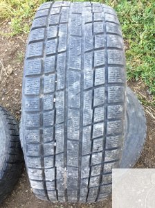 Зимние бу шины 205/55 R16