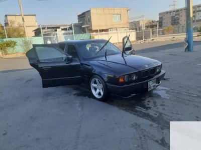 БМВ 525 1994 года